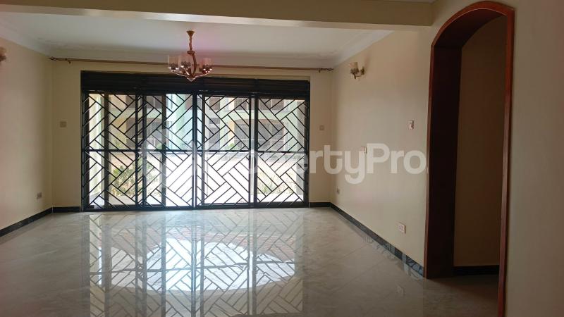 3 bedroom Apartment Block Apartment for rent Kira road Kira Wakiso Central - 1