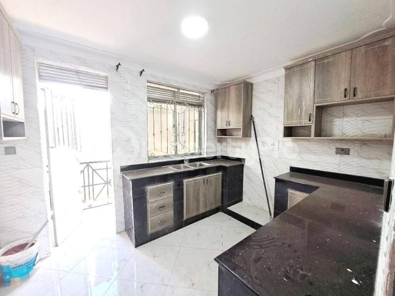 3 bedroom Apartment Block Apartment for rent kira road Kira Wakiso Central - 5