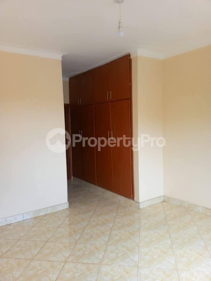 3 bedroom Apartment Block Apartment for rent kira road Kira Wakiso Central - 16