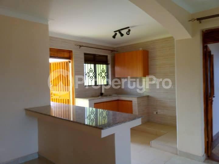 3 bedroom Apartment Block Apartment for rent kira road Kira Wakiso Central - 12