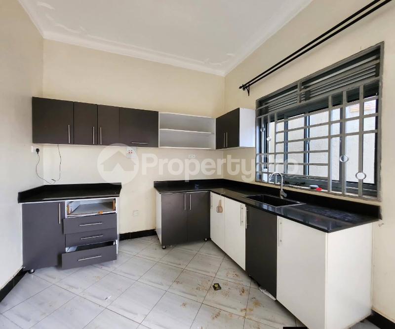 4 bedroom Apartment Block Apartment for rent Kira road Kira Wakiso Central - 10