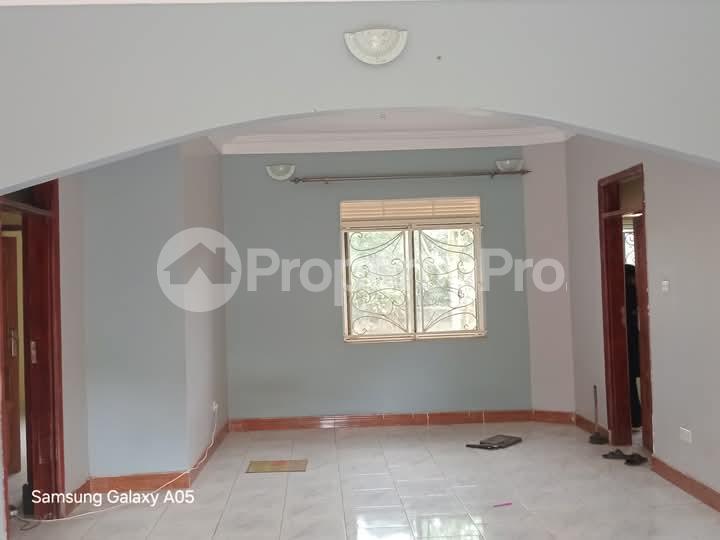 3 bedroom Bungalow Apartment for rent Kira road  Kira Wakiso Central - 1