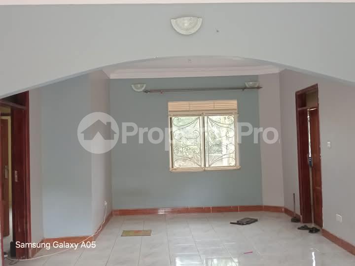 3 bedroom Bungalow Apartment for rent Kira road  Kira Wakiso Central - 2