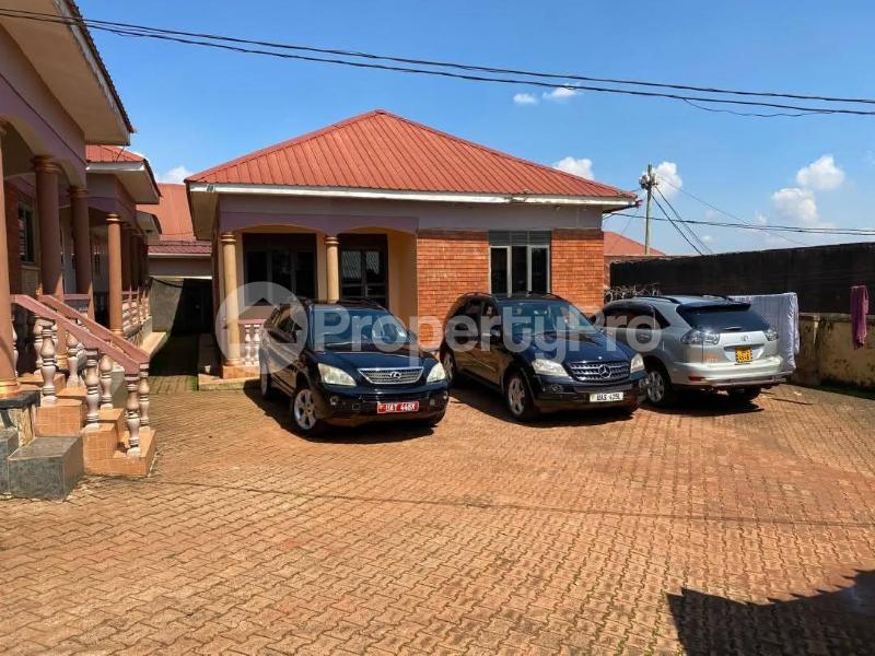 1 bedroom mini flat  Bungalow Apartment for rent kireka road Wakiso Central - 4