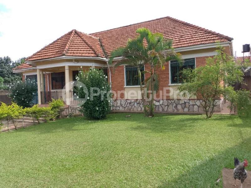 4 bedroom Bungalow Apartment for rent Kirinya road Wakiso Central - 1
