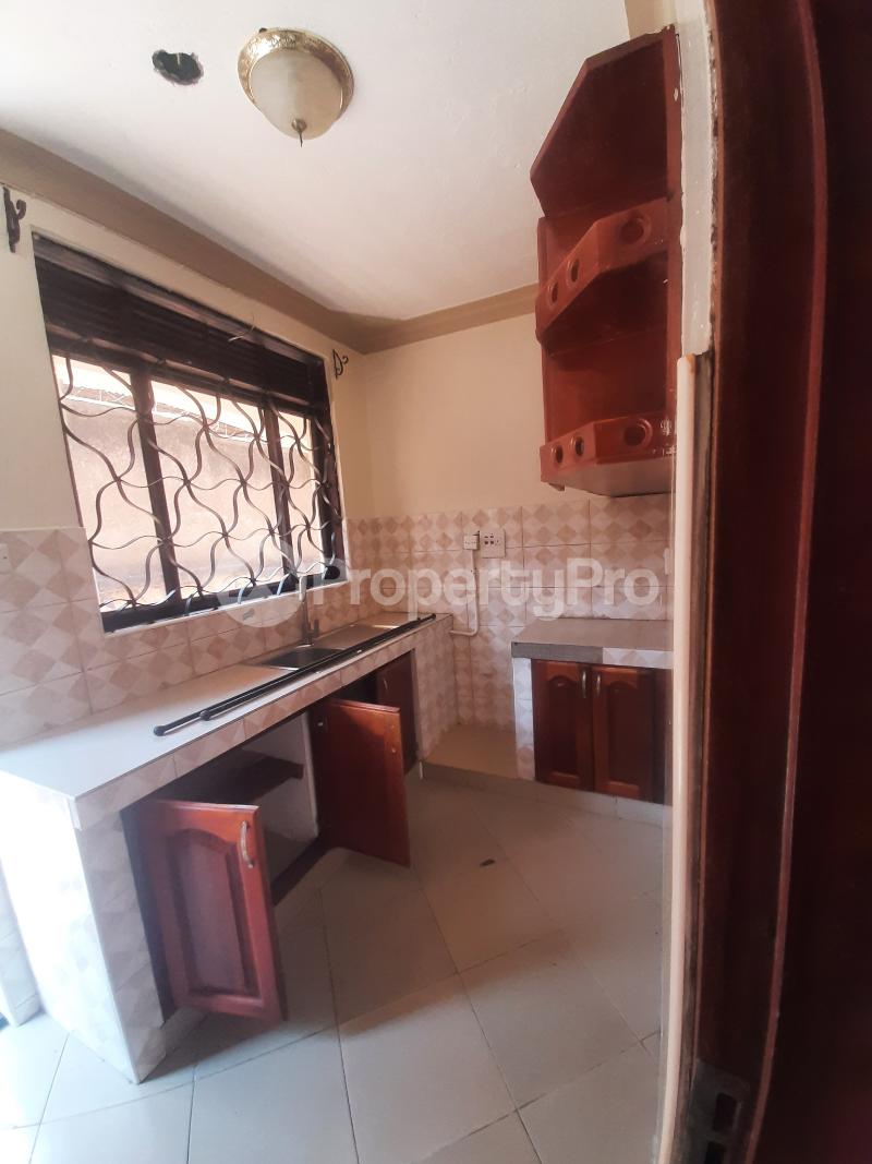 2 bedroom Apartment Block Apartment for rent kisaasi road Kampala Central - 6