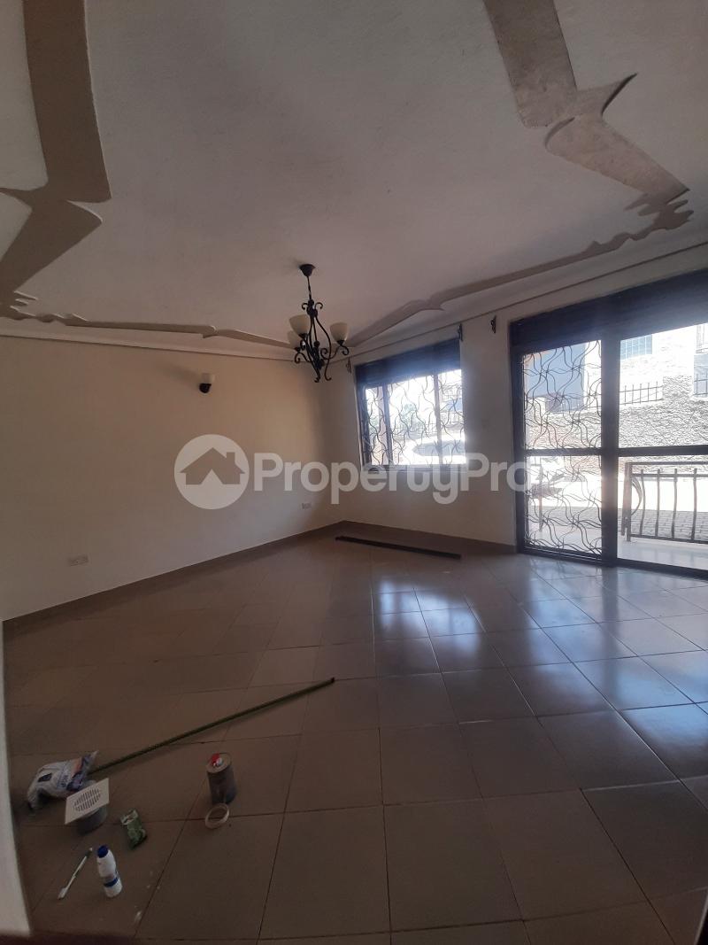 2 bedroom Apartment Block Apartment for rent kisaasi road Kampala Central - 2