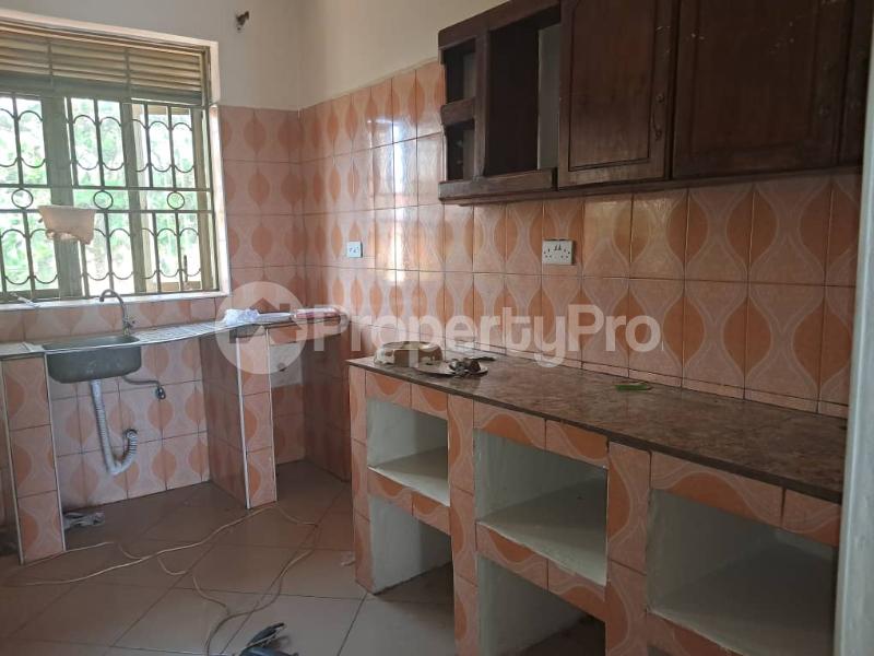 2 bedroom Apartment Block Apartment for rent Kisaasi road Kisaasi Kampala Central - 3
