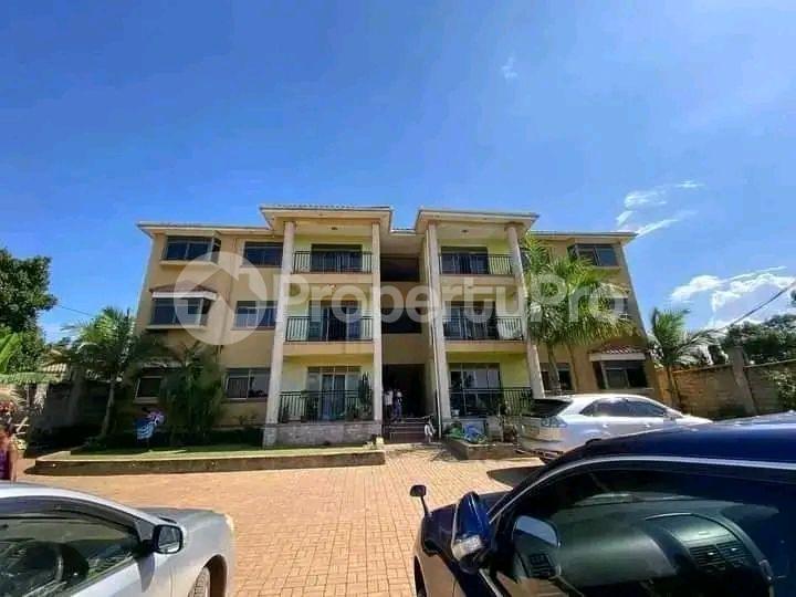 2 bedroom Apartment Block Apartment for rent Kisaasi road Kisaasi Kampala Central - 1