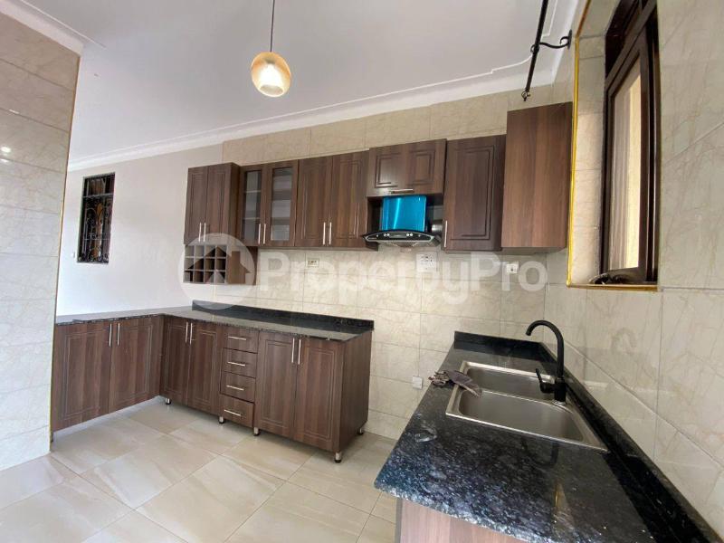 2 bedroom Apartment Block Apartment for rent kisaasi road Kisaasi Kampala Central - 5