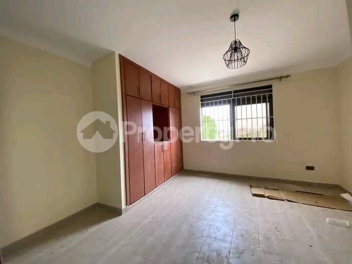 3 bedroom Apartment Block Apartment for rent Kisaasi Kampala Central - 3