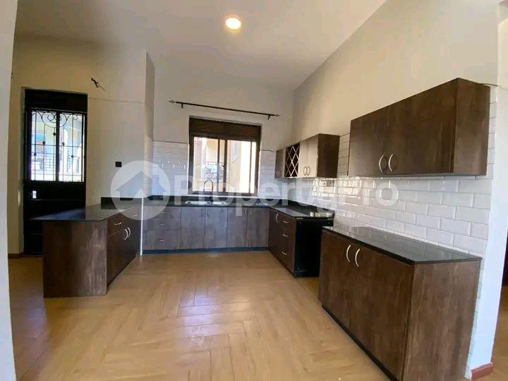 3 bedroom Apartment Block Apartment for rent Kisaasi road Kisaasi Kampala Central - 5
