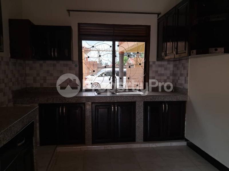 4 bedroom Apartment Block Apartment for rent kisaasi road Kisaasi Kampala Central - 4