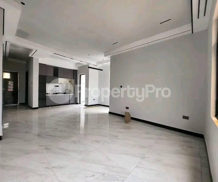 1 bedroom mini flat  Apartment Block Apartment for rent Kisaasi road Kisaasi Kampala Central - 5