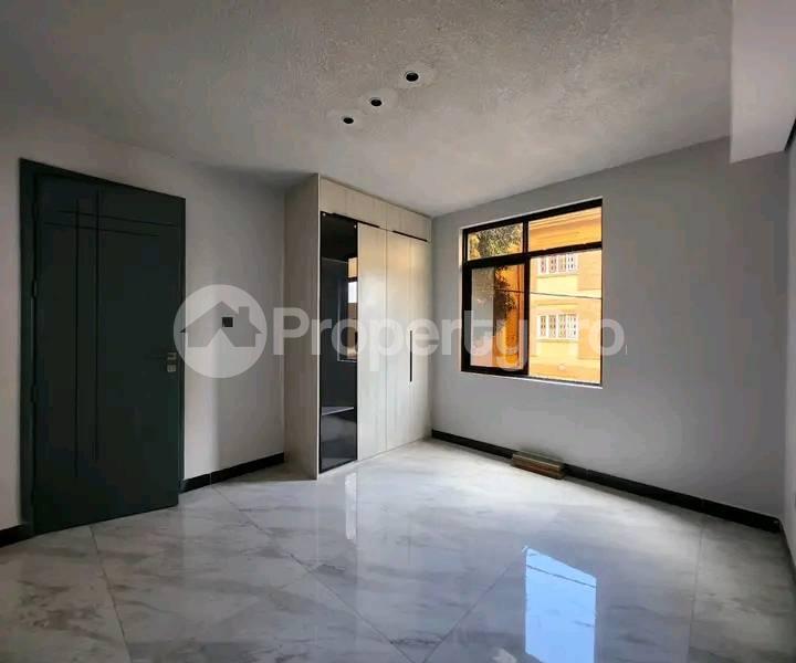 1 bedroom mini flat  Apartment Block Apartment for rent Kisaasi road Kisaasi Kampala Central - 3