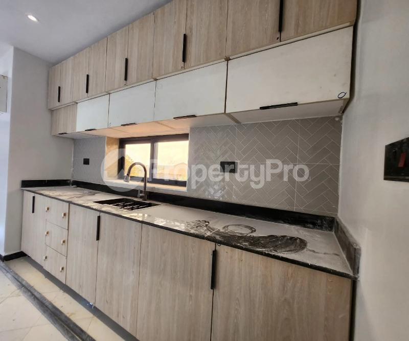 1 bedroom mini flat  Apartment Block Apartment for rent Kisaasi road  Kisaasi Kampala Central - 5