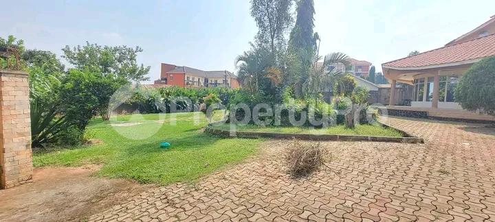 Land for sale Kisaasi kulambiro  Kampala Central - 1