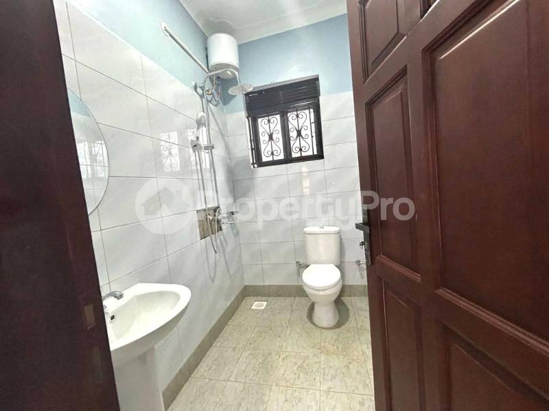 1 bedroom mini flat  Bungalow Apartment for rent kisaasi road Kisaasi Kampala Central - 4