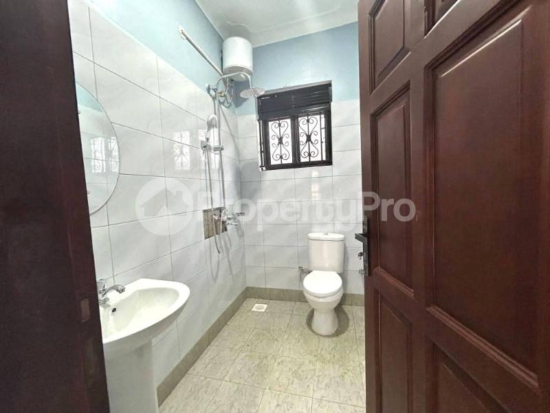 1 bedroom mini flat  Bungalow Apartment for rent kisaasi road Kisaasi Kampala Central - 5