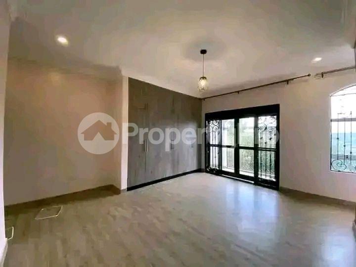 1 bedroom mini flat  Apartment Block Apartment for rent Kisaasi road Kisaasi Kampala Central - 3