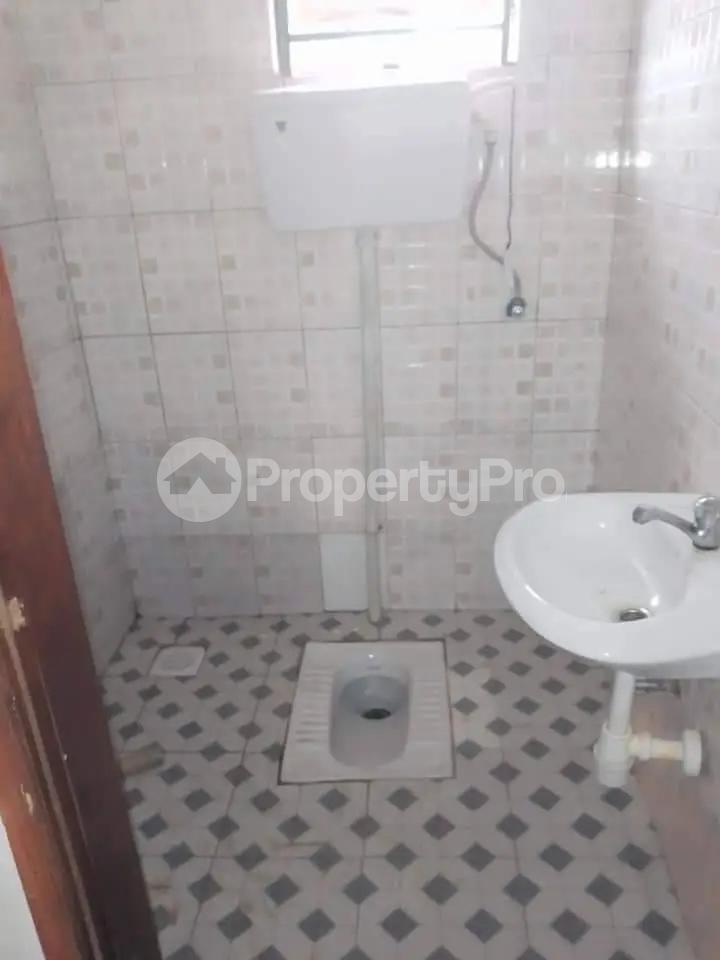 1 bedroom mini flat  Bungalow Apartment for rent Kisasi Dungu zone  Kisaasi Kampala Central - 3