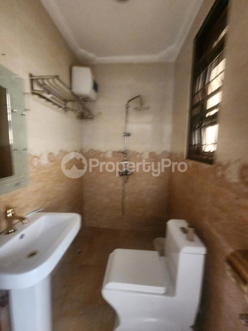 2 bedroom Apartment for rent Kanyike road Makindye Kampala Central - 4