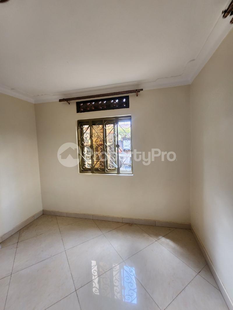 3 bedroom Villa for rent Kisugu road Makindye Kampala Central - 2