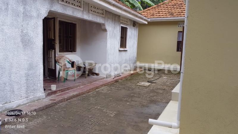 4 bedroom Villa for rent Sarah kanyike road Makindye Kampala Central - 9