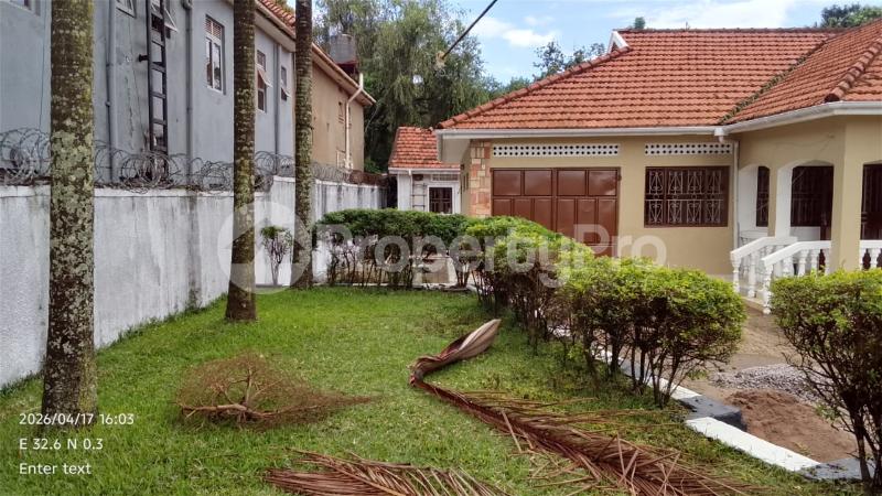 4 bedroom Villa for rent Sarah kanyike road Makindye Kampala Central - 1