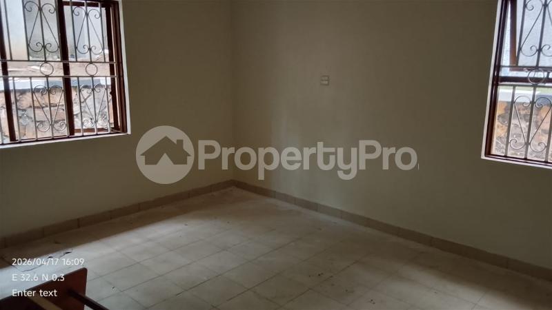 4 bedroom Villa for rent Sarah kanyike road Makindye Kampala Central - 13