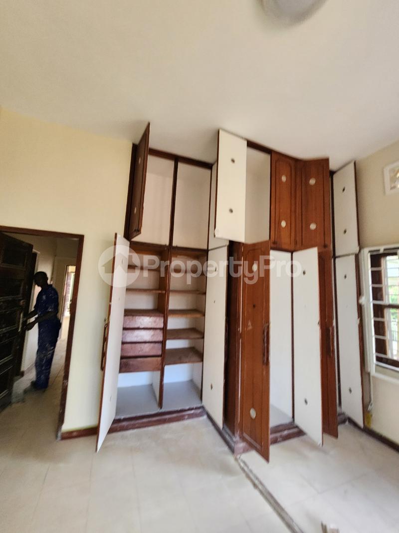 4 bedroom Villa for rent Zimwe road  Makindye Kampala Central - 2