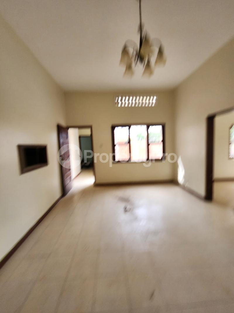 4 bedroom Villa for rent Zimwe road  Makindye Kampala Central - 1