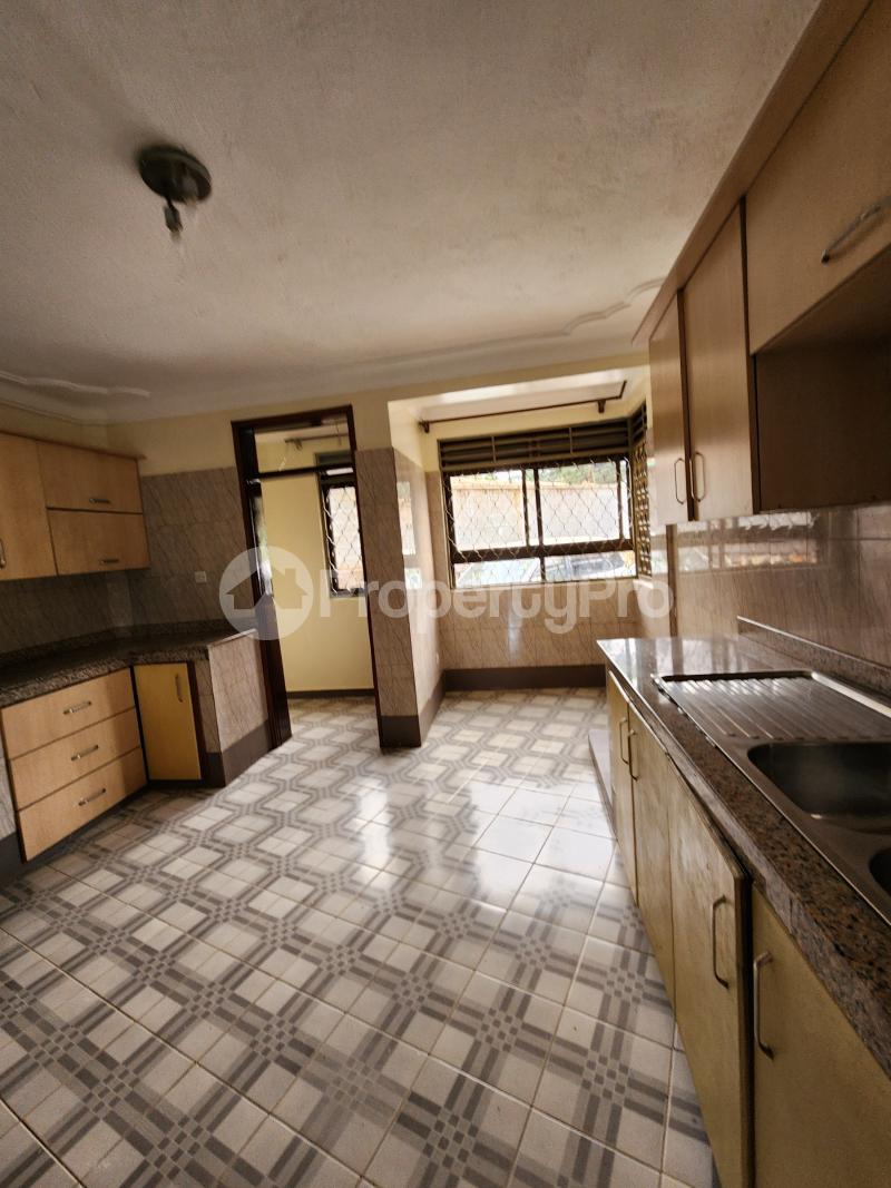 3 bedroom Apartment for rent Zimwe road  Makindye Kampala Central - 2