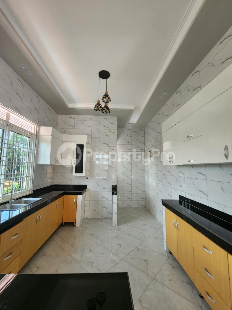 4 bedroom Villa for sale Kitende  Ssabagado-Makindye Wakiso Central - 3