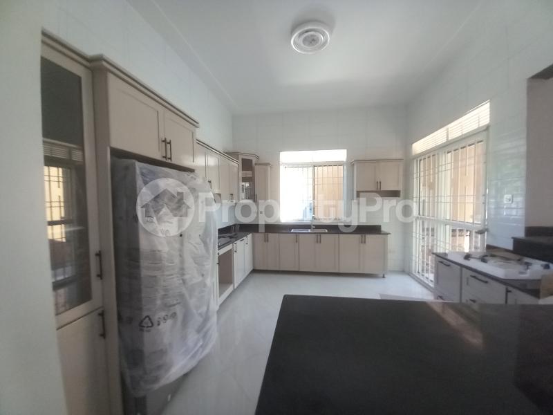 4 bedroom Bungalow Apartment for sale Kitende  Ssabagado-Makindye Wakiso Central - 2
