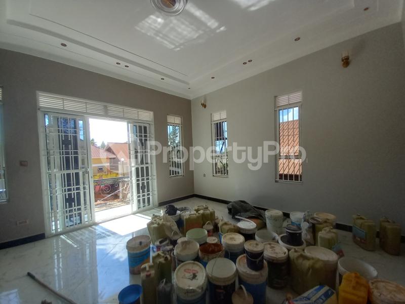 4 bedroom Villa for sale Kitende  Makindye Kampala Central - 1