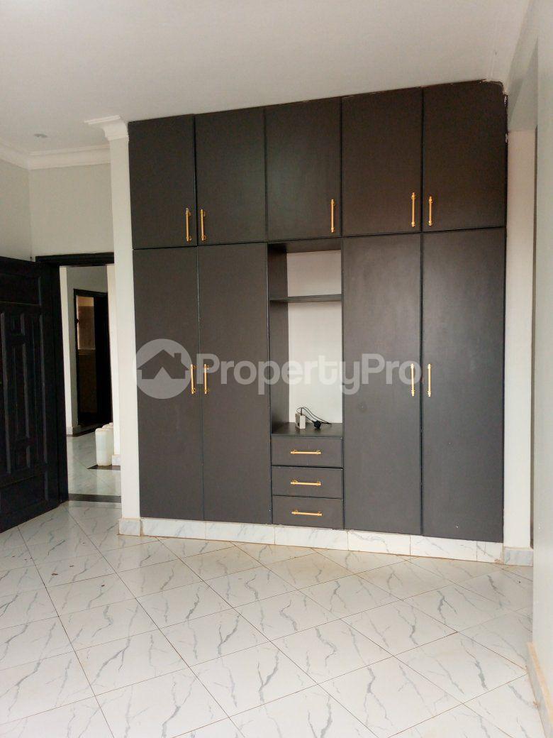 1 bedroom mini flat  Apartment Block Apartment for rent Kiwaatule road Kampala Central - 5