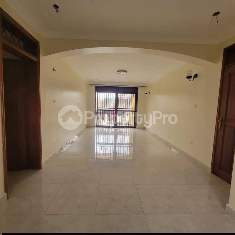 2 bedroom Apartment Block Apartment for rent Kiwaatule road Kampala Central - 3