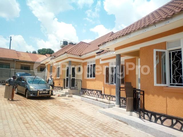 2 bedroom Apartment Block Apartment for rent Kiwaatule road Kampala Central - 4