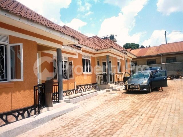 2 bedroom Apartment Block Apartment for rent Kiwaatule road Kampala Central - 3