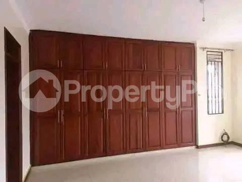 3 bedroom Apartment Block Apartment for rent Kiwaatule road Wakiso Central - 4