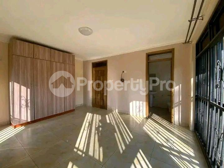 3 bedroom Apartment Block Apartment for rent Kiwaatule road Kampala Central - 6