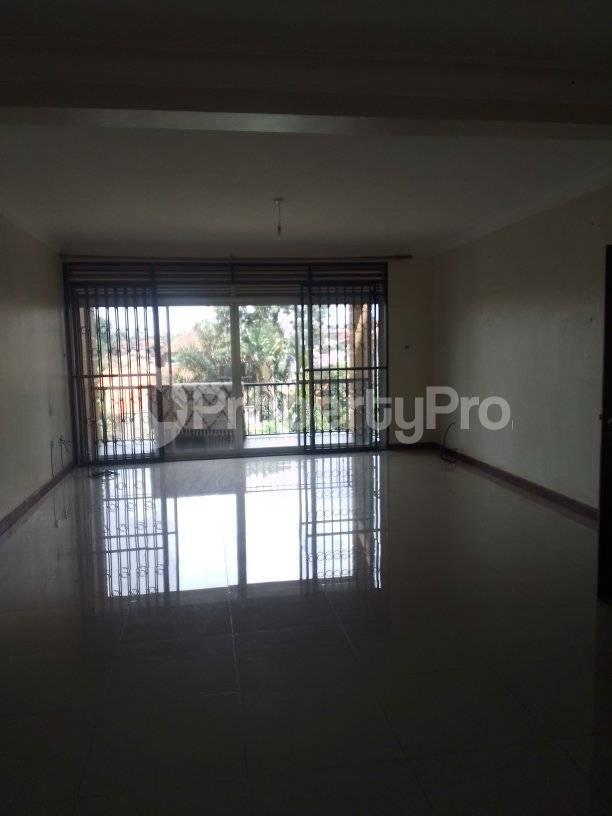 3 bedroom Apartment Block Apartment for rent Kiwaatule road Wakiso Central - 6
