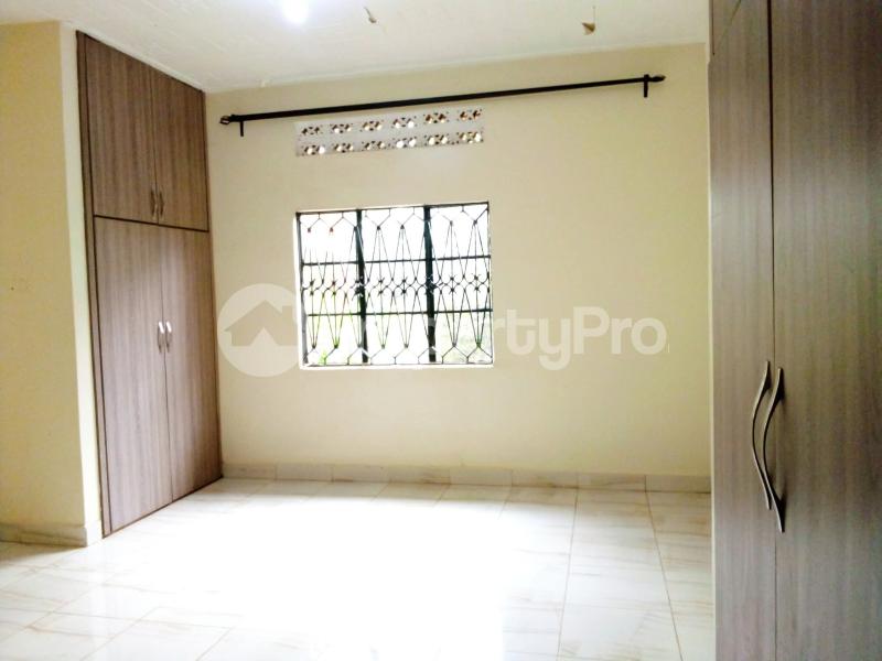 4 bedroom Bungalow Apartment for rent Kiwaatule road Wakiso Central - 4