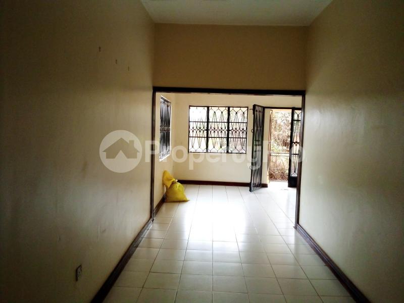 4 bedroom Bungalow Apartment for rent Kiwaatule road Wakiso Central - 10