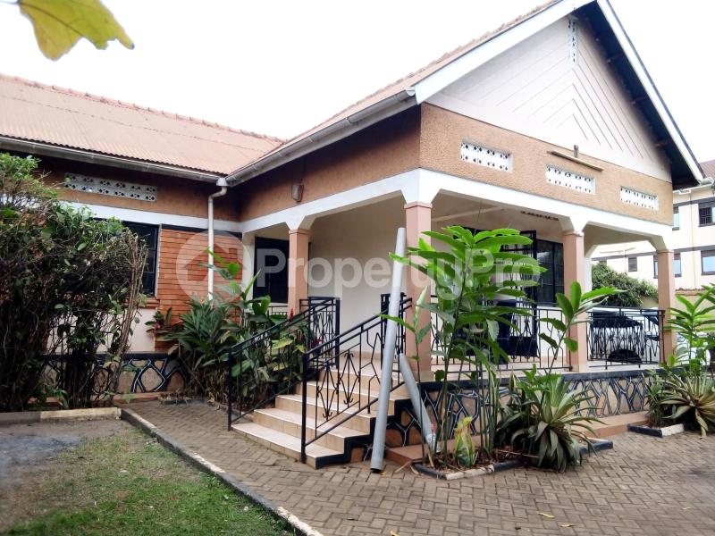 4 bedroom Bungalow Apartment for rent Kiwaatule road Wakiso Central - 0