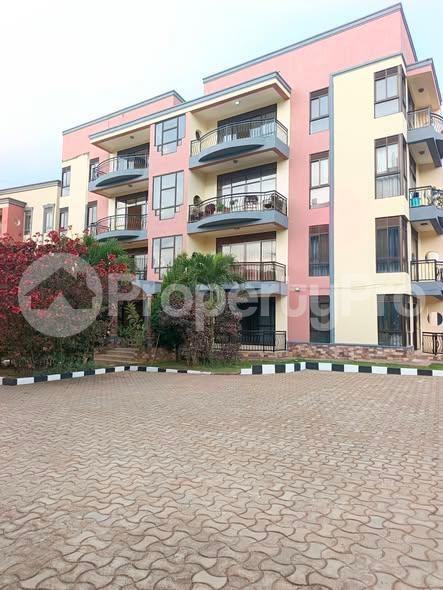 3 bedroom Apartment Block Apartment for rent Kiwaatule road Wakiso Central - 2