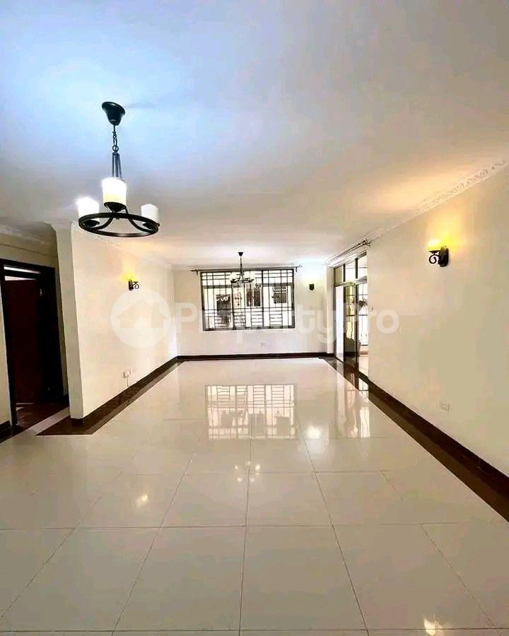 3 bedroom Apartment Block Apartment for rent Kiwaatule road Wakiso Central - 2