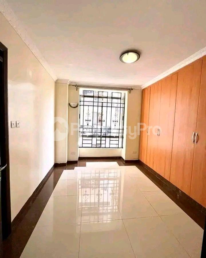 3 bedroom Apartment Block Apartment for rent Kiwaatule road Wakiso Central - 4
