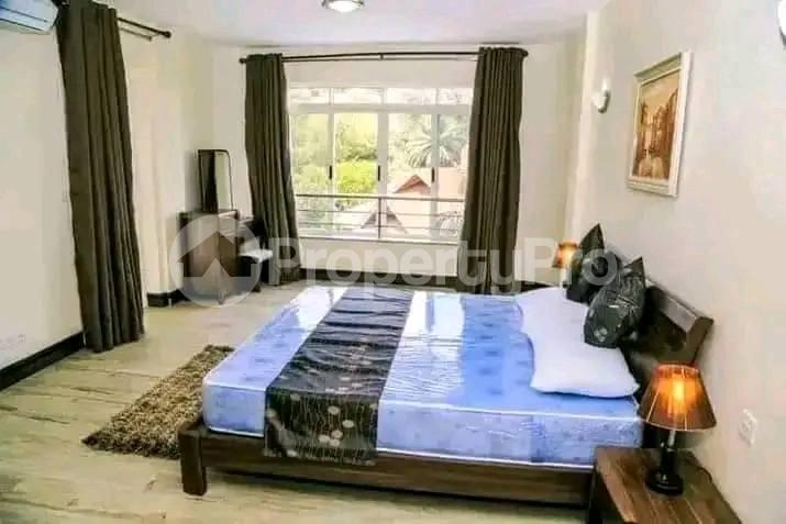 3 bedroom Apartment Block Apartment for rent kololo road Kampala Central - 3